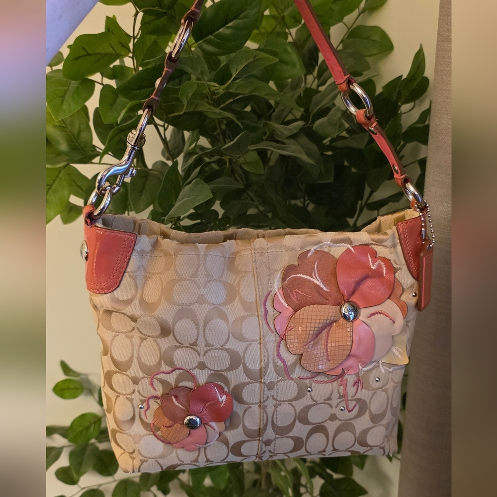 Coach Bleecker Floral Signature Carly F16879
